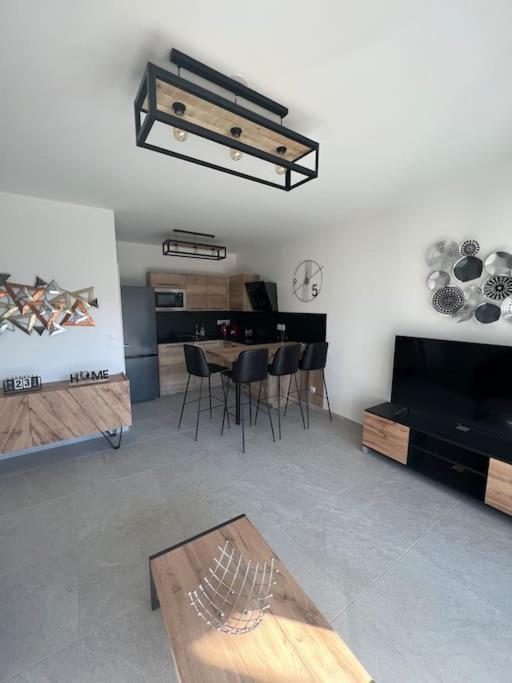 Superbe Appartement Neuf Aucalme Saint-Mandrier-sur-Mer Luaran gambar